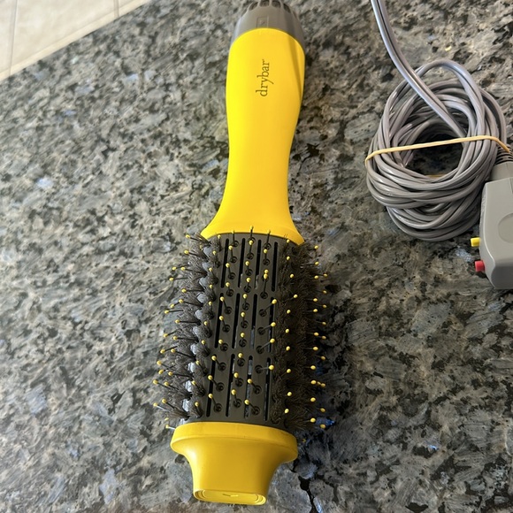 Drybar Double Shot Dryer Brush - Picture 2 of 2